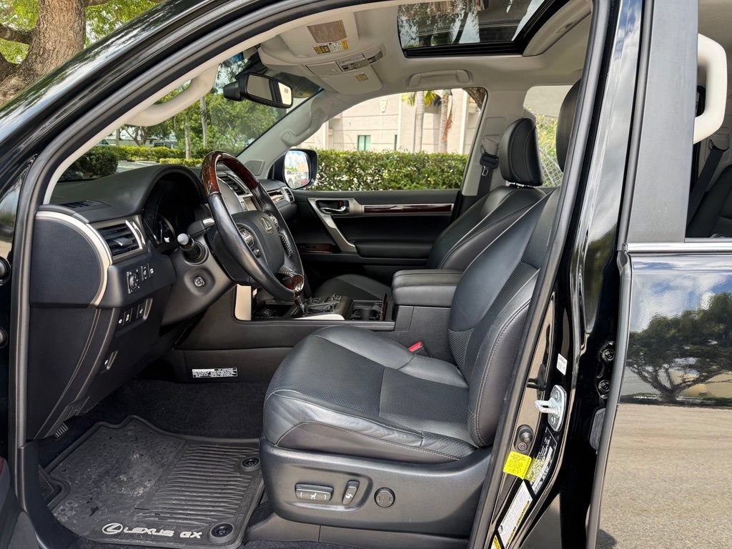 Used 2017 Lexus GX 460 Luxury AWD/4WD image 15