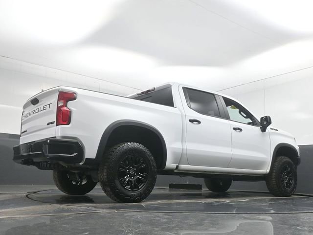 Used 2024 Chevrolet Silverado 1500 ZR2 w/ Technology Package image 32