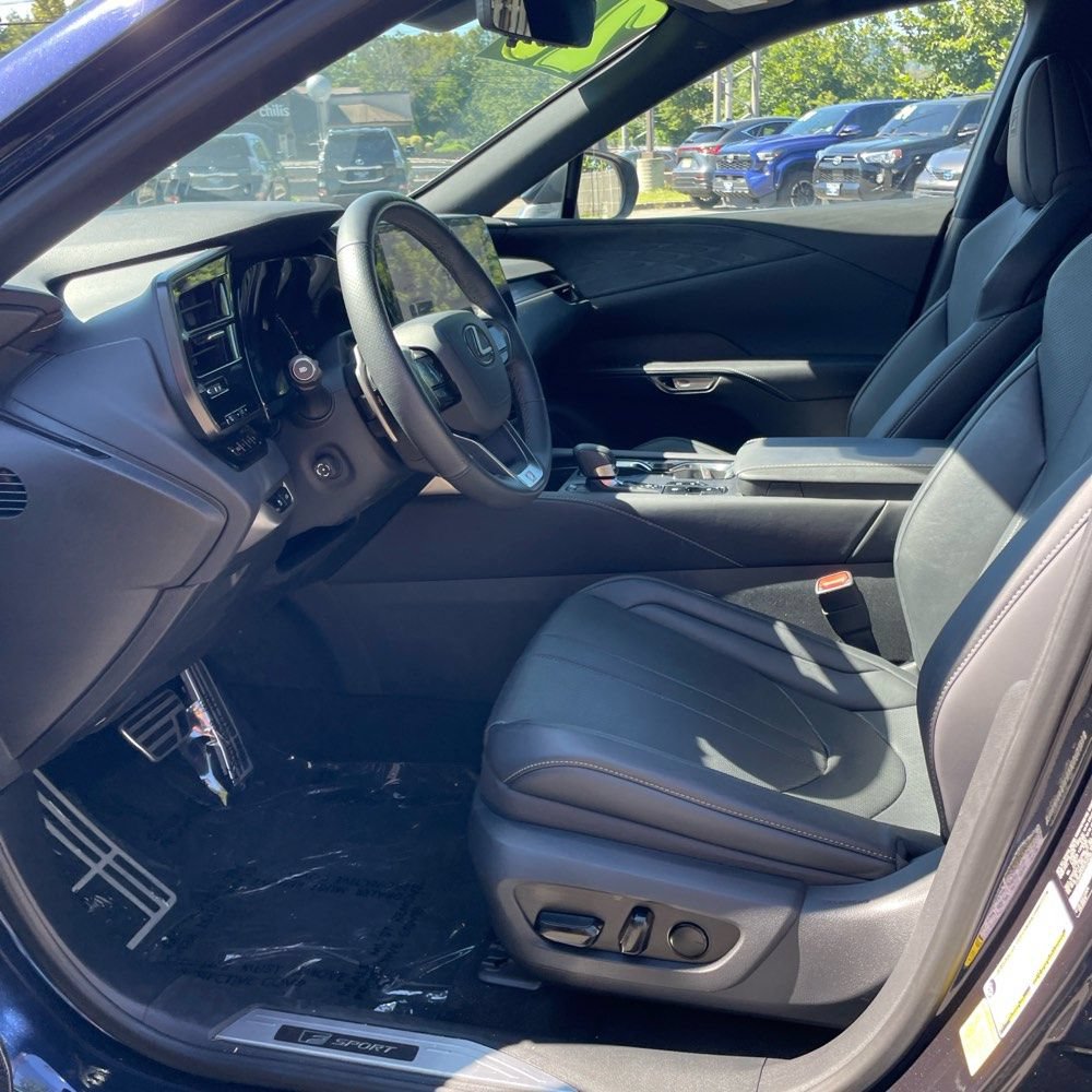 Used 2023 Lexus RX 350 F Sport w/ Accessory Package AWD/4WD image 11