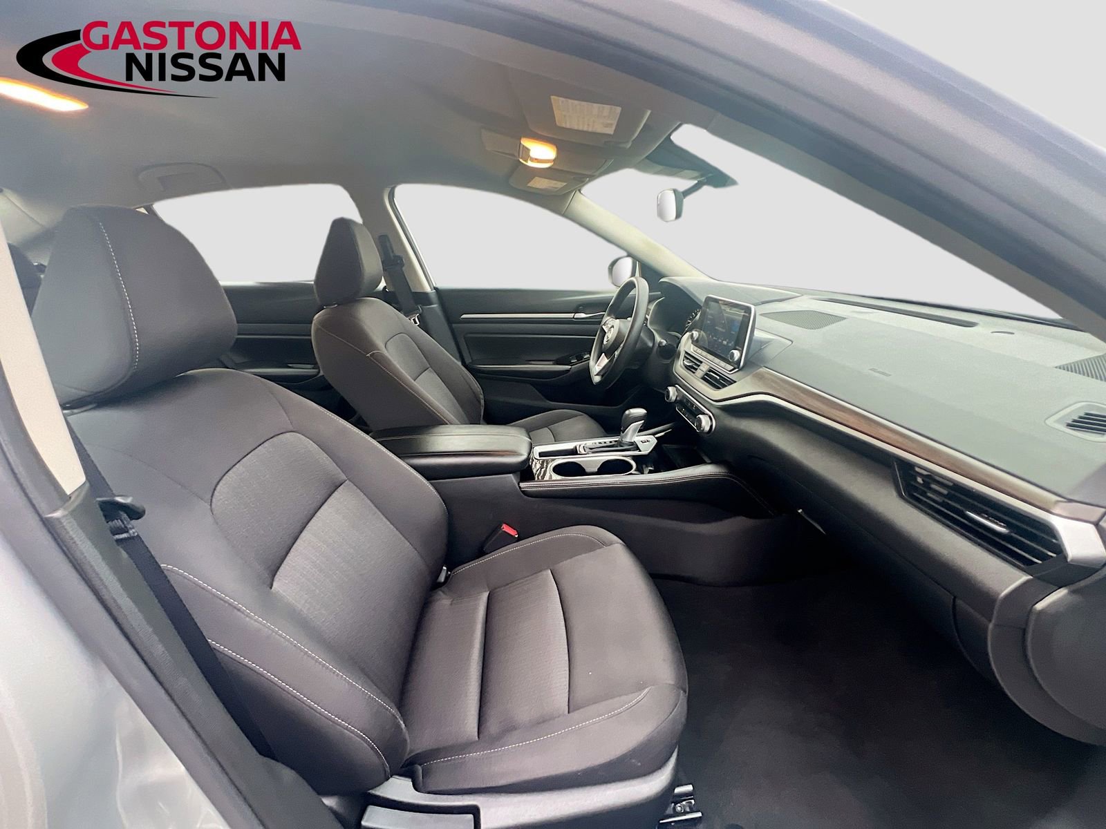 Used 2023 Nissan Altima 2.5 SV image 34