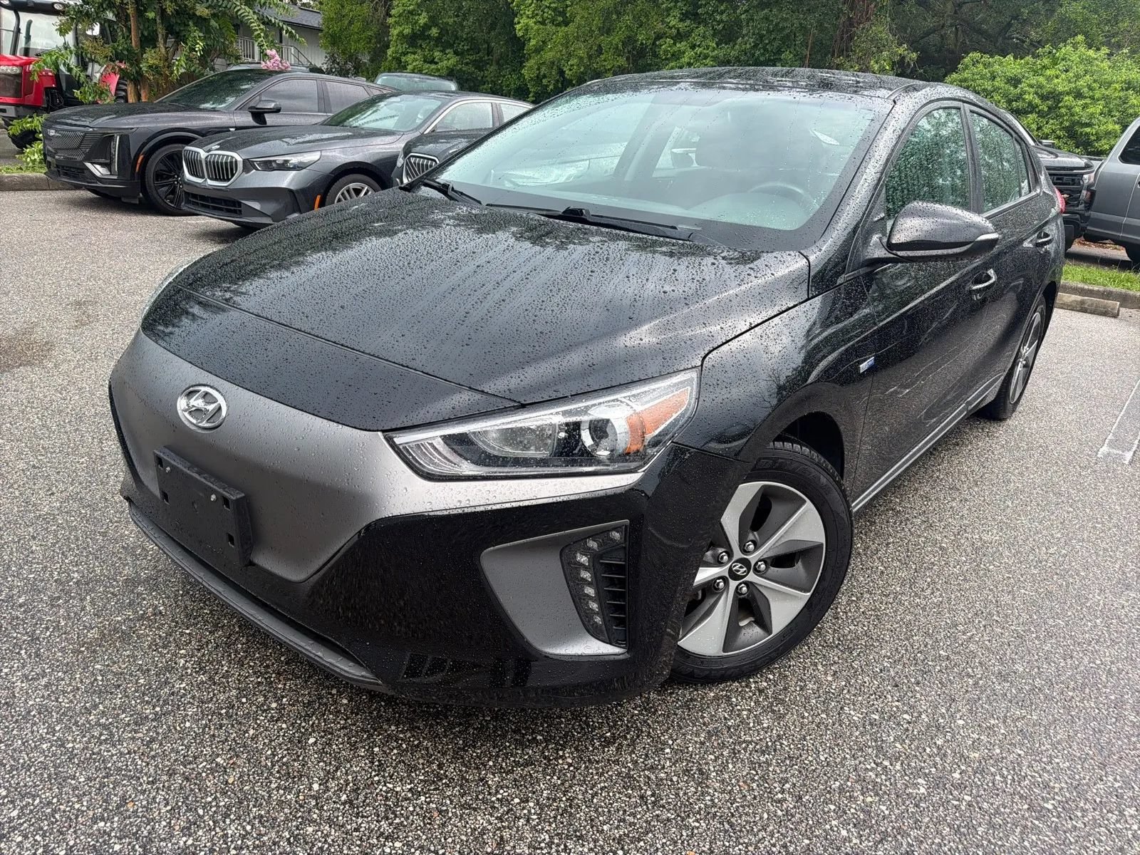 Used 2019 Hyundai Ioniq Electric FWD image 3