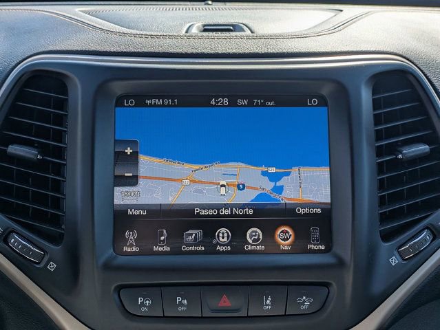 Used 2017 Jeep Cherokee Limited w/ Technology Group FWD image 22