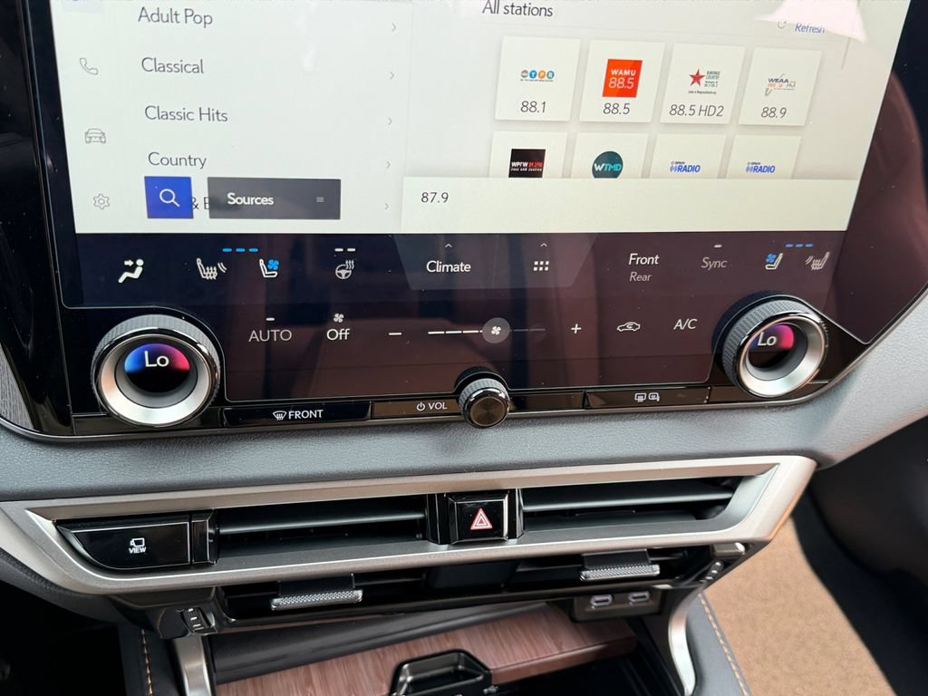 New 2026 Lexus RX 450h AWD w/ Convenience Package image 19