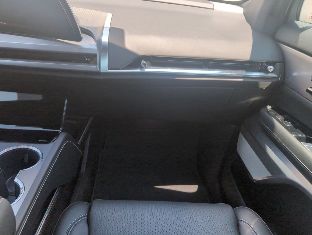 New 2026 Cadillac Vistiq Sport image 26