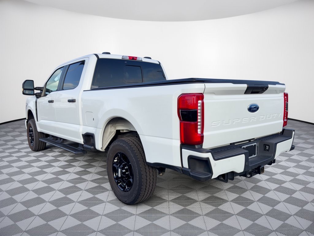 Used 2024 Ford F250 XL w/ STX Appearance Package AWD/4WD image 3