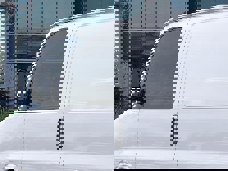 New 2025 Chevrolet Express 3500 Extended image 12