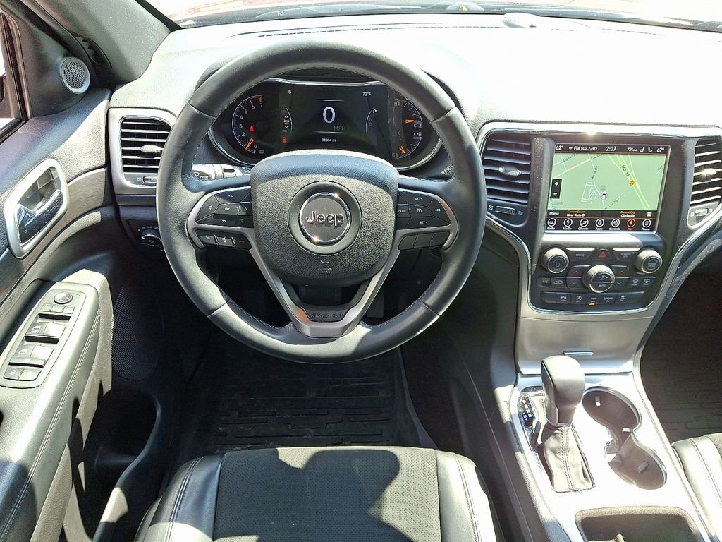 Used 2018 Jeep Grand Cherokee Laredo image 9
