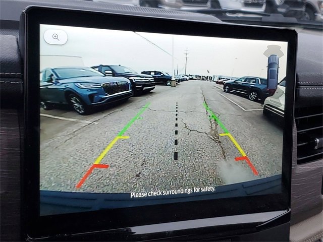 Used 2023 Ford Expedition Limited image 18