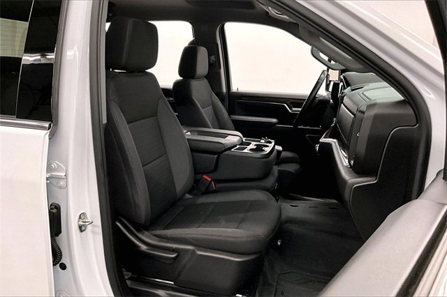 Used 2024 GMC Sierra 3500 SLE w/ SLE Value Package image 7