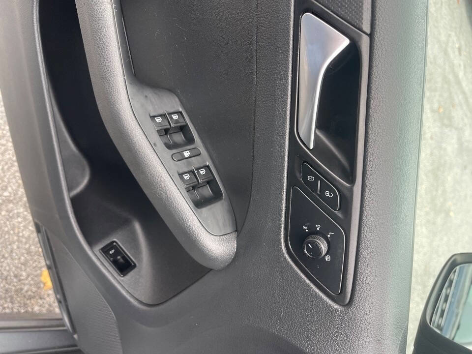 Used 2016 Volkswagen Jetta S image 23
