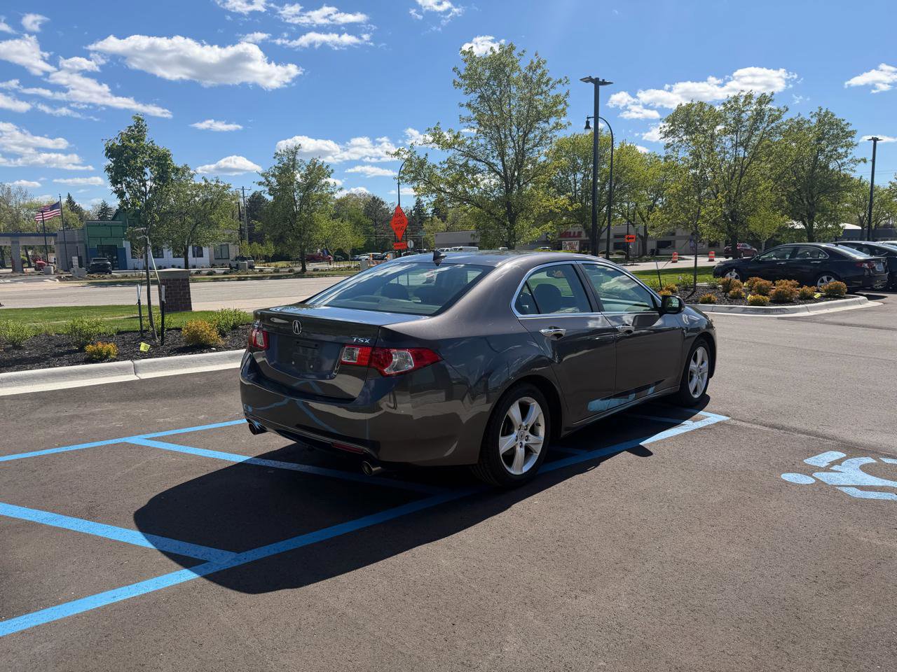 Used 2010 Acura TSX Sedan FWD image 5