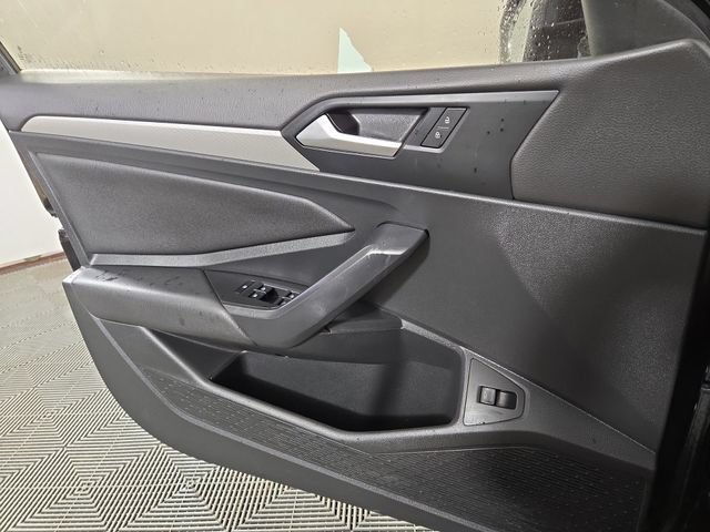 Used 2020 Volkswagen Jetta S FWD image 28