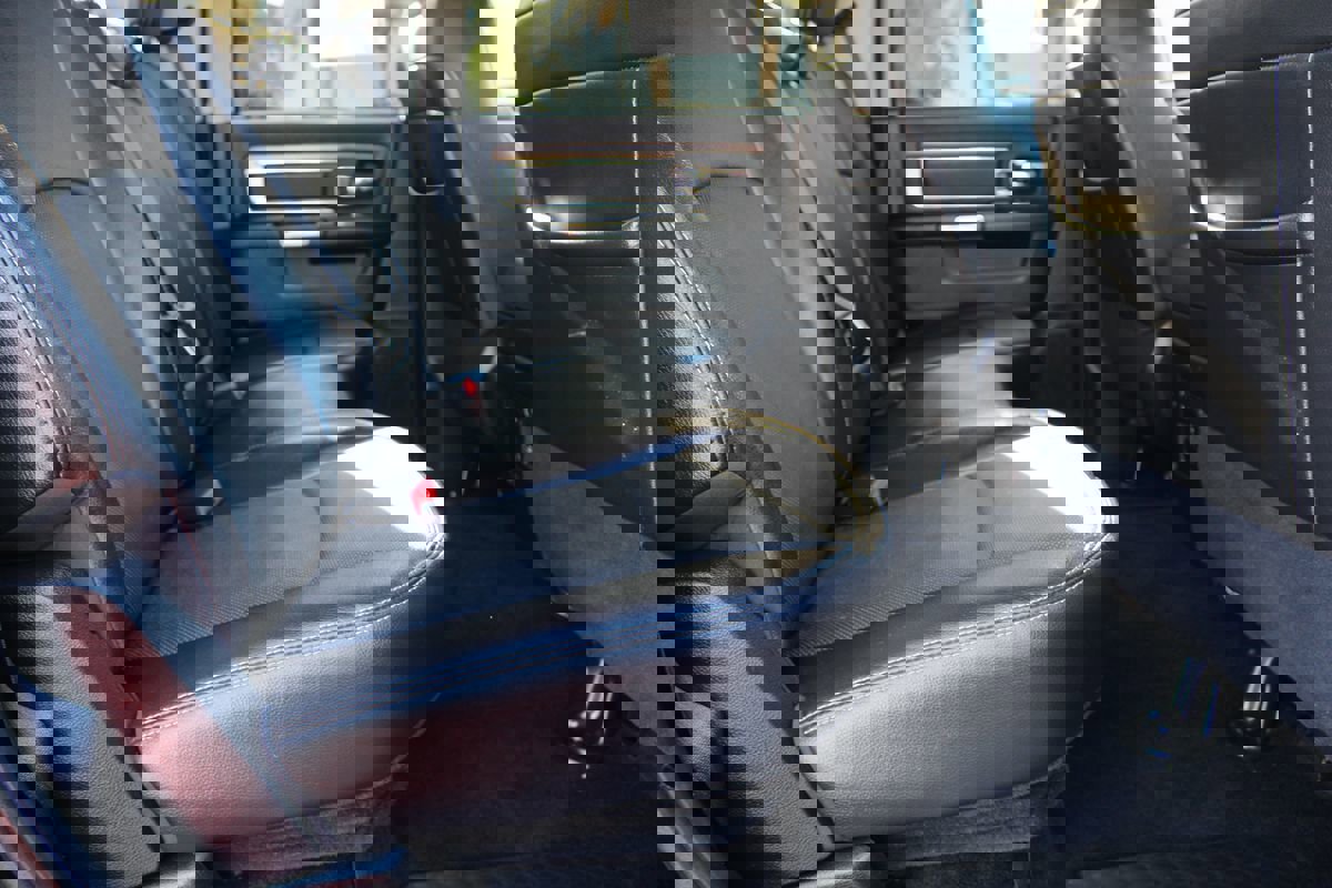 Used 2014 RAM 1500 Laramie w/ Convenience Group image 25