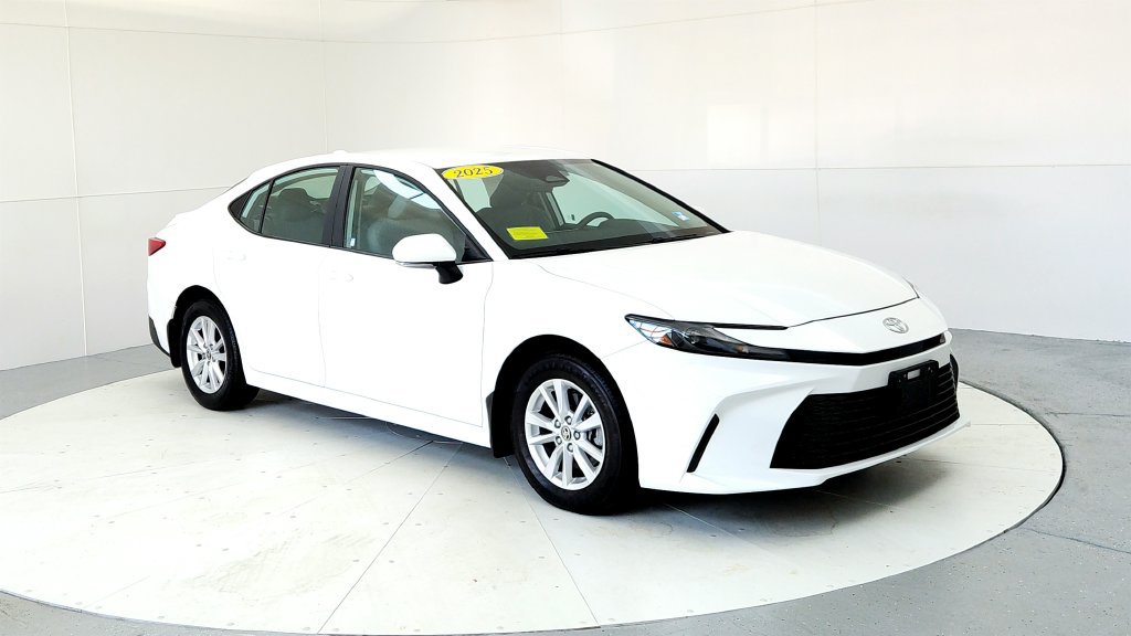 Certified 2025 Toyota Camry LE AWD/4WD image 7