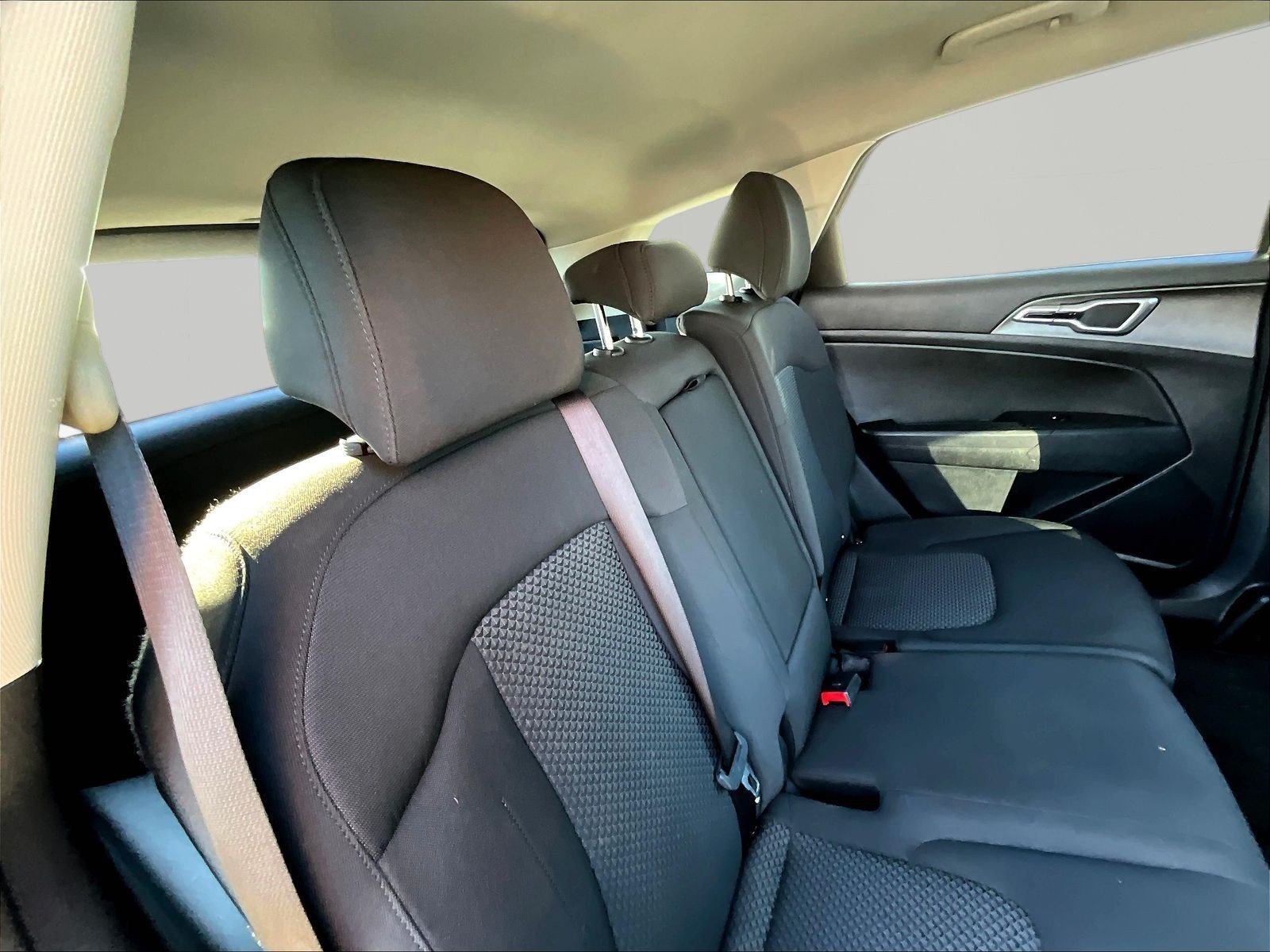 Used 2026 Kia Sportage LX FWD image 25