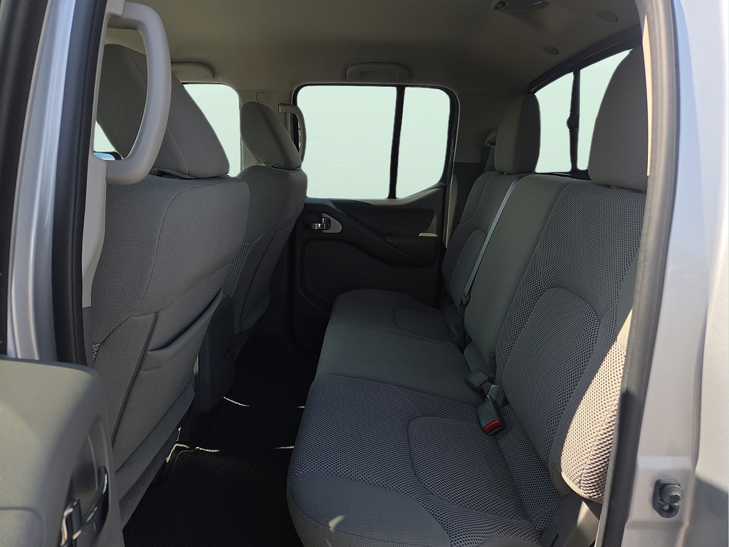 Used 2019 Nissan Frontier SV w/ Value Truck Package RWD image 11