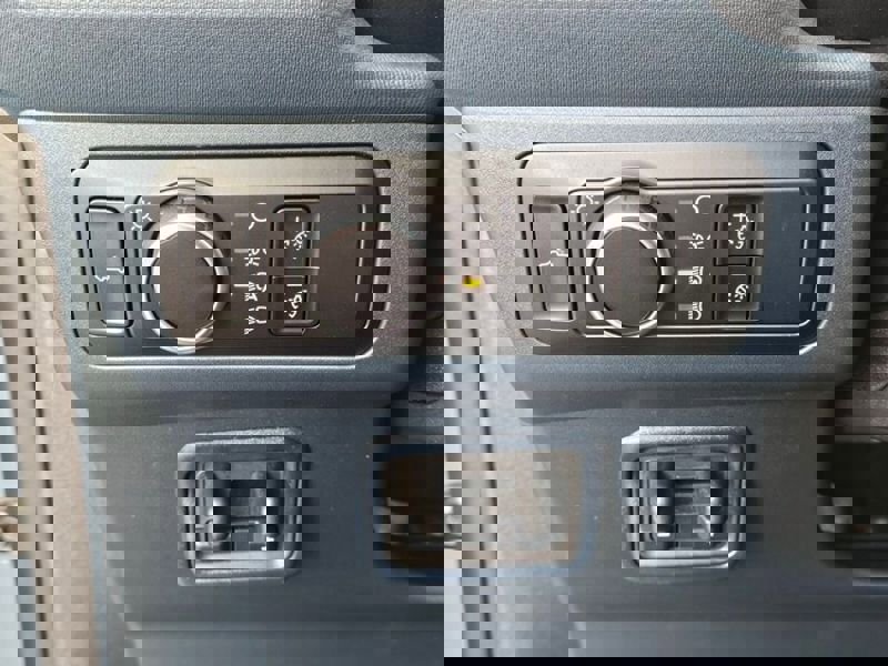 New 2025 Ford Maverick Lariat w/ Black Appearance Package image 30