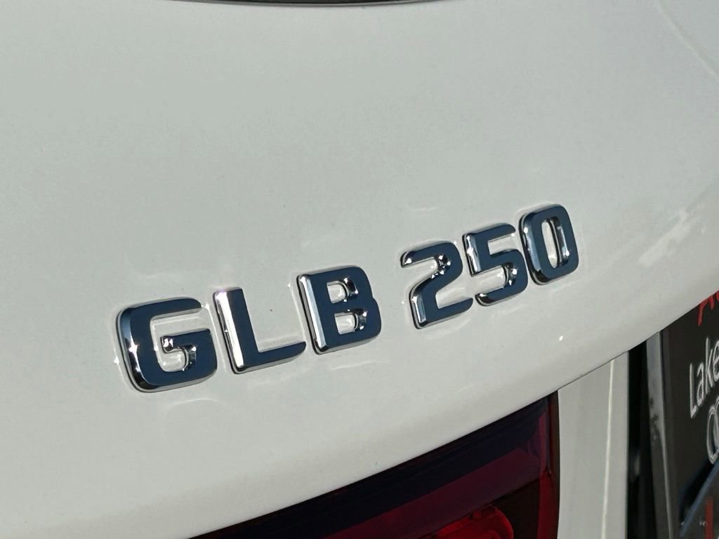 Used 2023 Mercedes-Benz GLB 250 4MATIC image 54