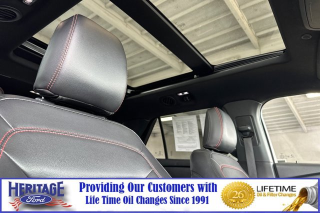 Certified 2022 Ford Explorer ST-Line w/ Class IV Trailer Tow Package image 18