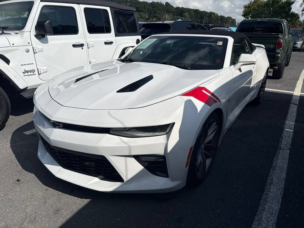 Used 2018 Chevrolet Camaro SS RWD image 2