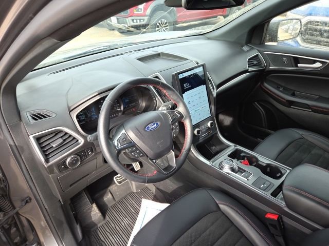 Used 2024 Ford Edge ST-Line image 12