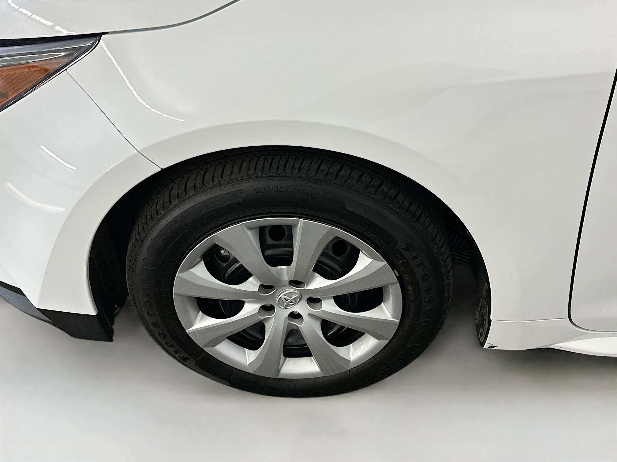 Used 2025 Toyota Corolla LE image 11