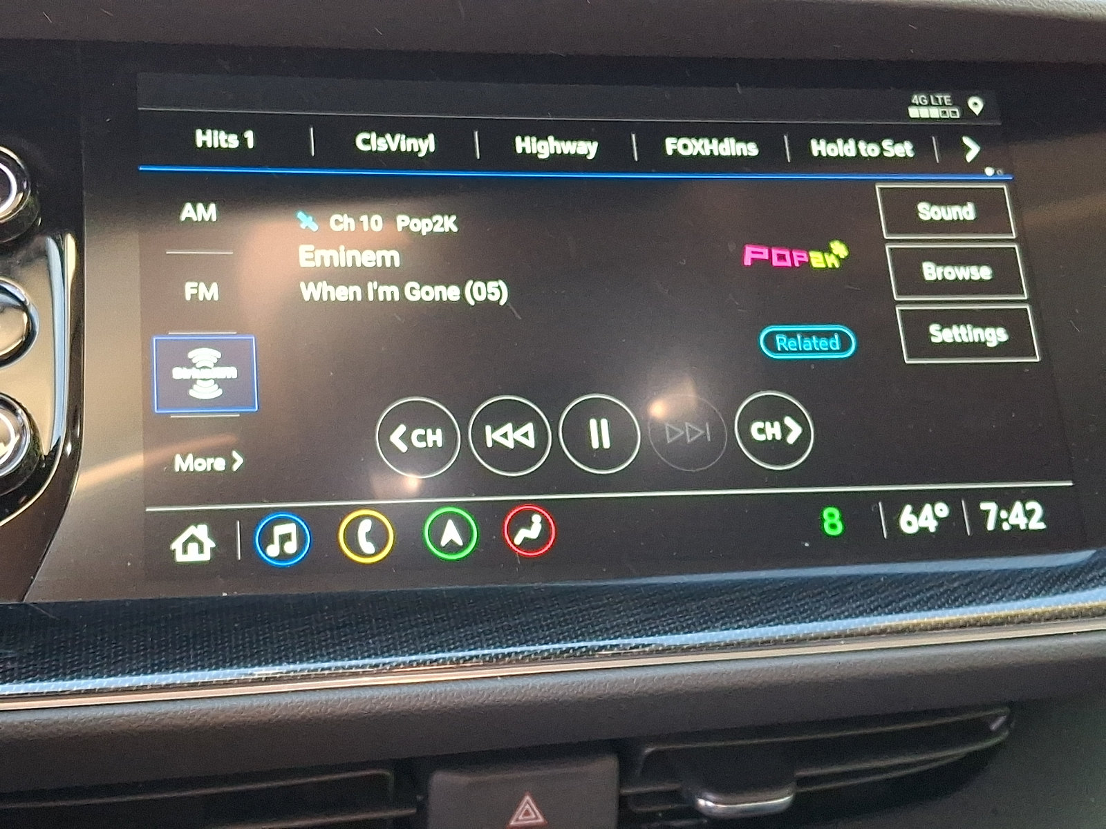Certified 2022 Buick Envision Essence w/ Technology Package I FWD image 20