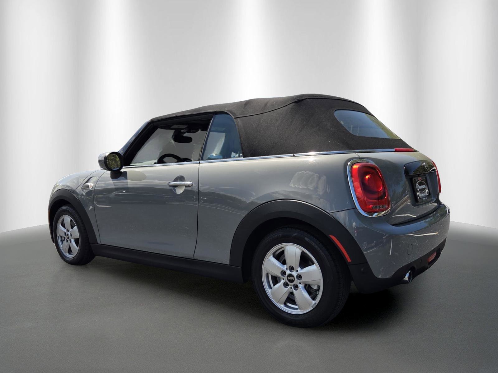 Used 2021 MINI Cooper Convertible image 5