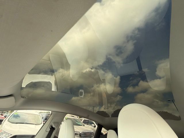 Used 2023 Tesla Model Y Performance AWD/4WD image 31