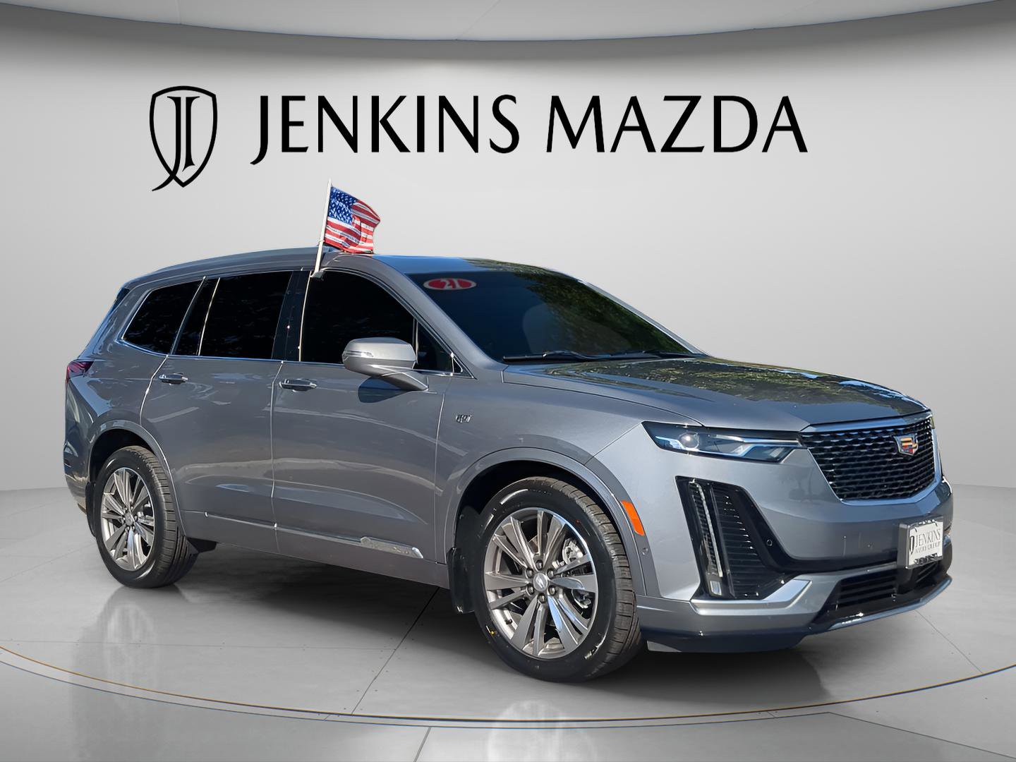Used 2021 Cadillac XT6 Premium Luxury FWD image 2