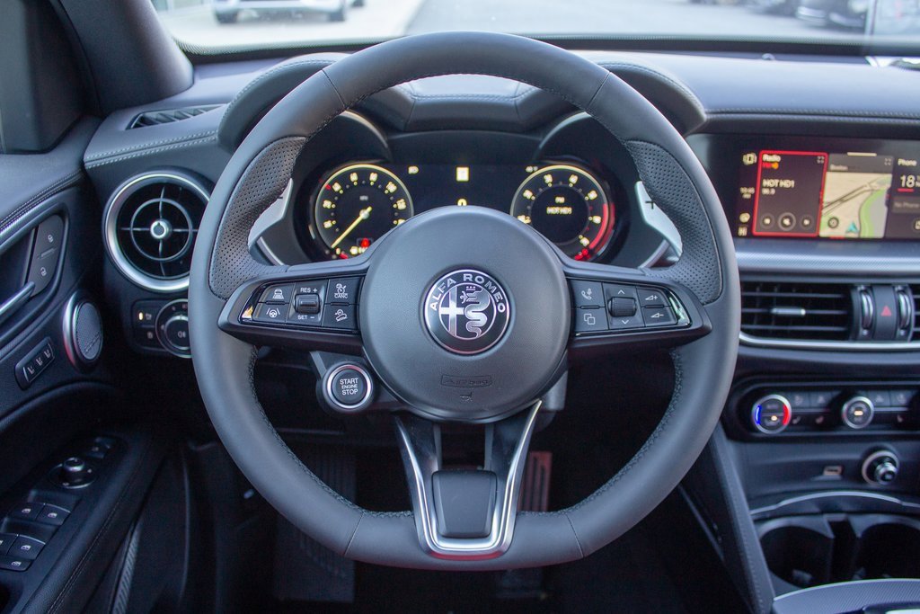 New 2025 Alfa Romeo Stelvio Sprint image 14
