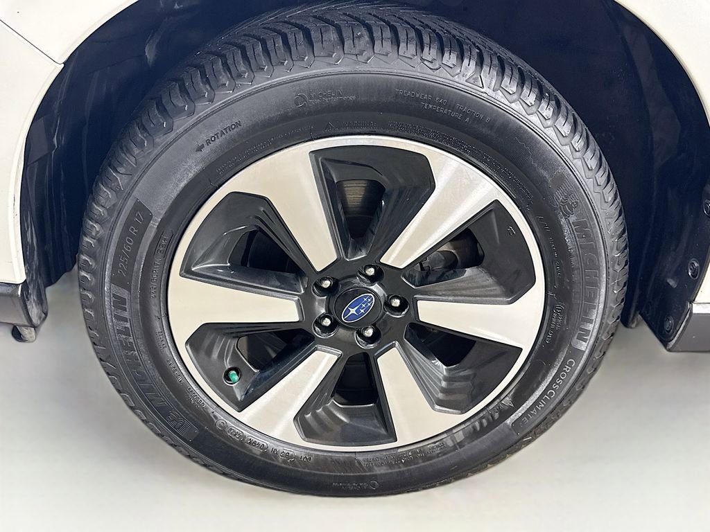 Used 2017 Subaru Forester 2.5i Premium AWD/4WD image 39