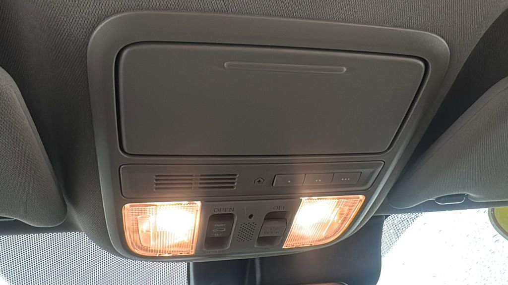 Used 2016 Honda Pilot Touring image 35