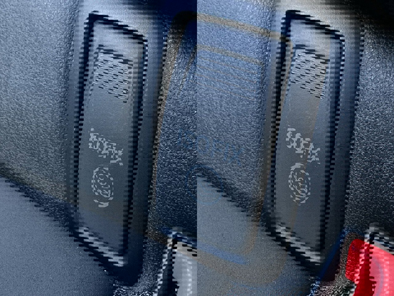 Used 2025 Volkswagen Taos SE image 16