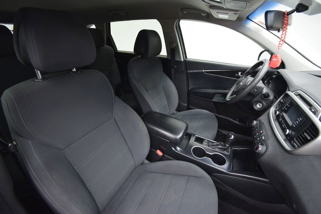 Used 2016 Kia Sorento LX image 13