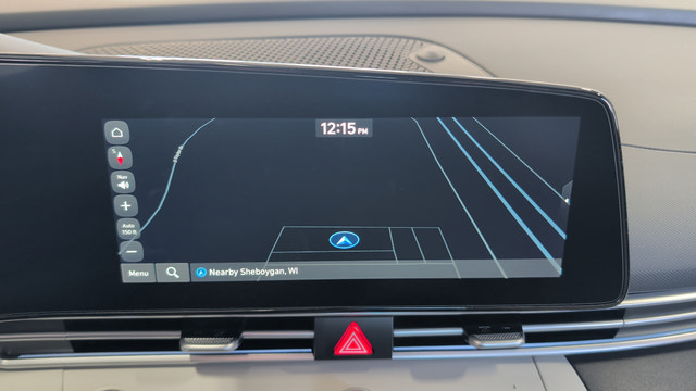 Certified 2025 Hyundai Elantra Limited FWD image 32