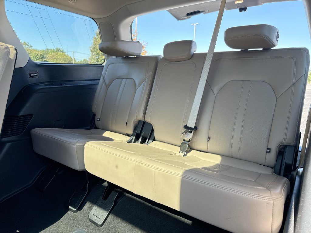 Used 2024 Ford Expedition Limited AWD/4WD image 25