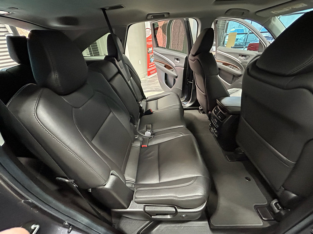 Used 2020 Acura MDX SH-AWD image 45