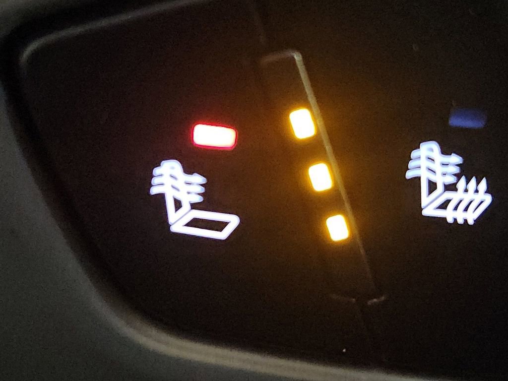 Used 2016 GMC Sierra 1500 SLE w/ SLE Value Package image 23