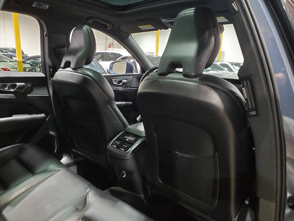 Used 2019 Volvo XC60 T5 Inscription w/ Protection Package Premier FWD image 20