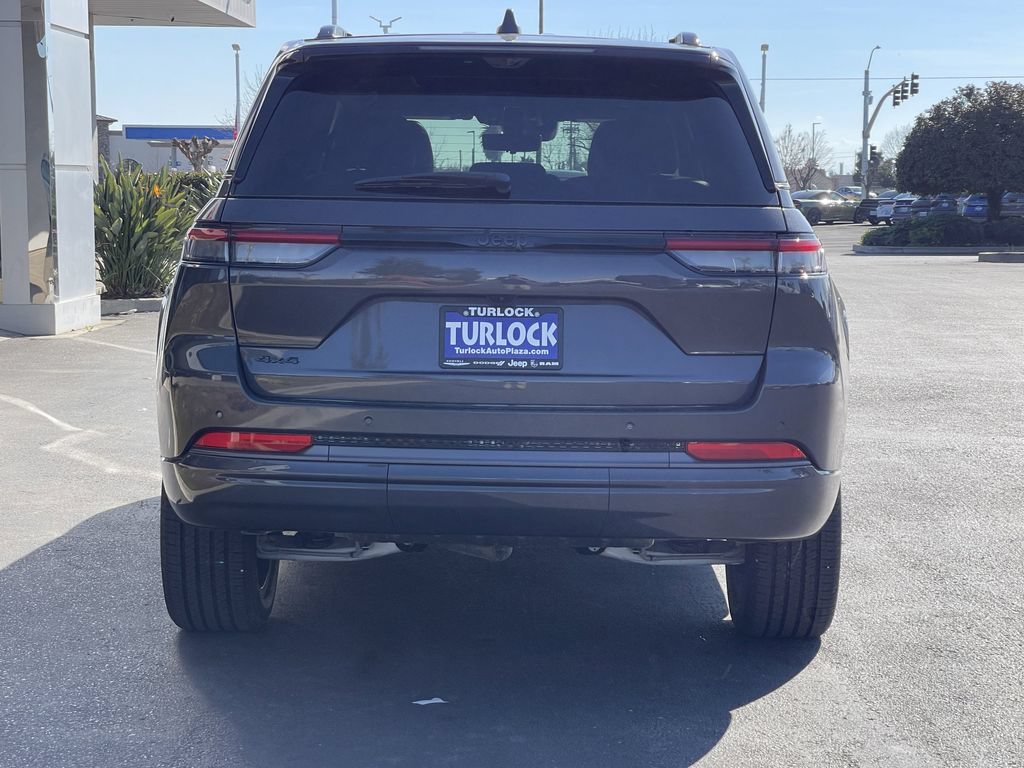 New 2026 Jeep Grand Cherokee Limited AWD/4WD image 11