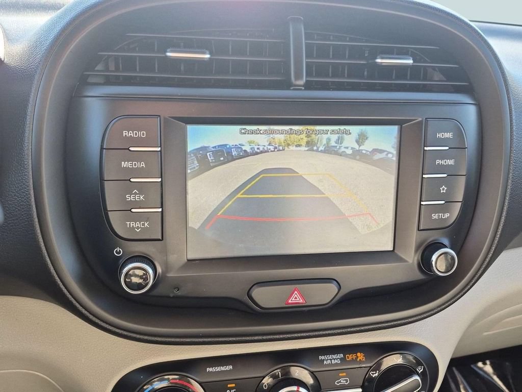 Used 2021 Kia Soul LX FWD image 17