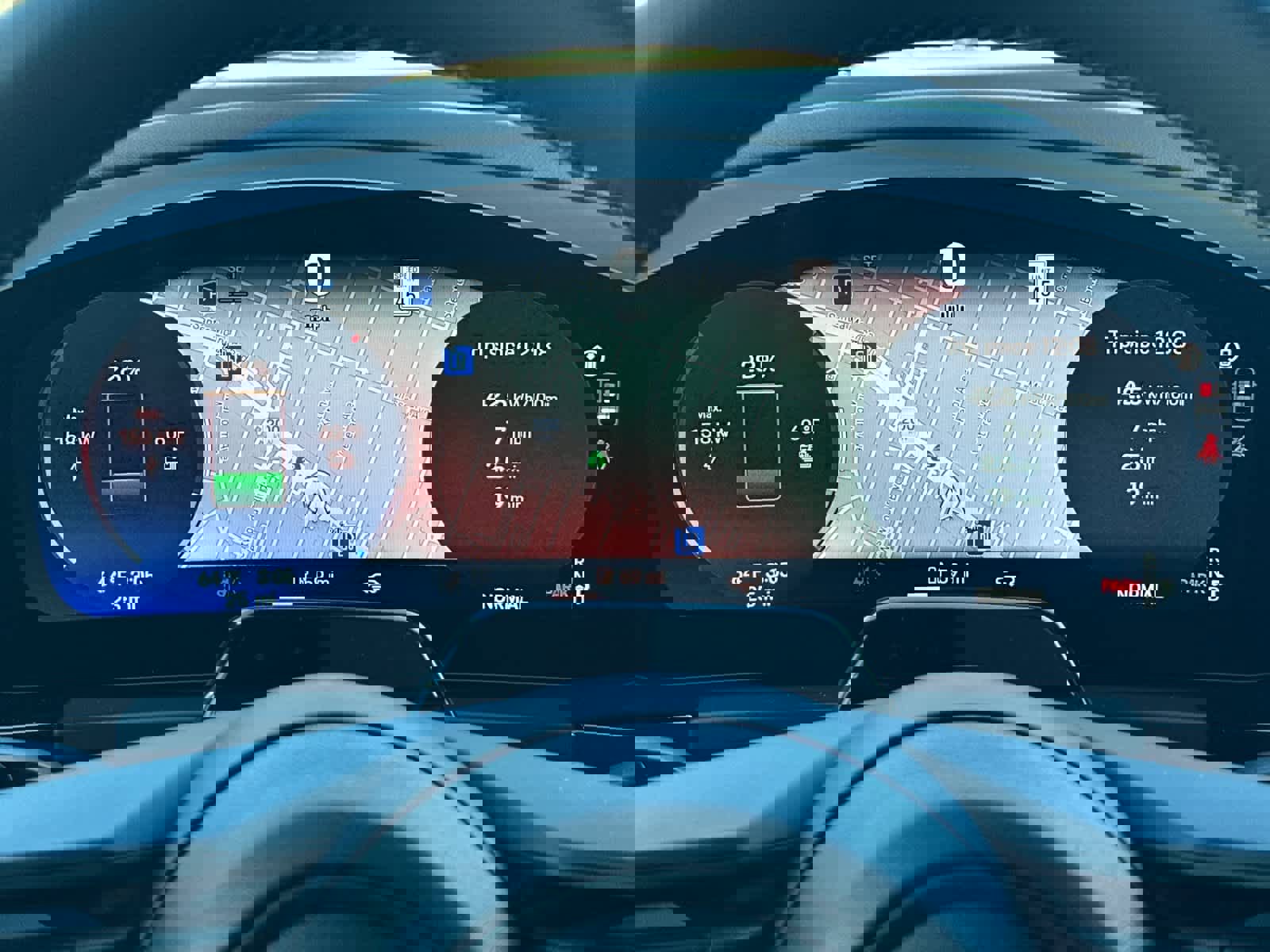 New 2026 Porsche Macan 4S Electric image 30