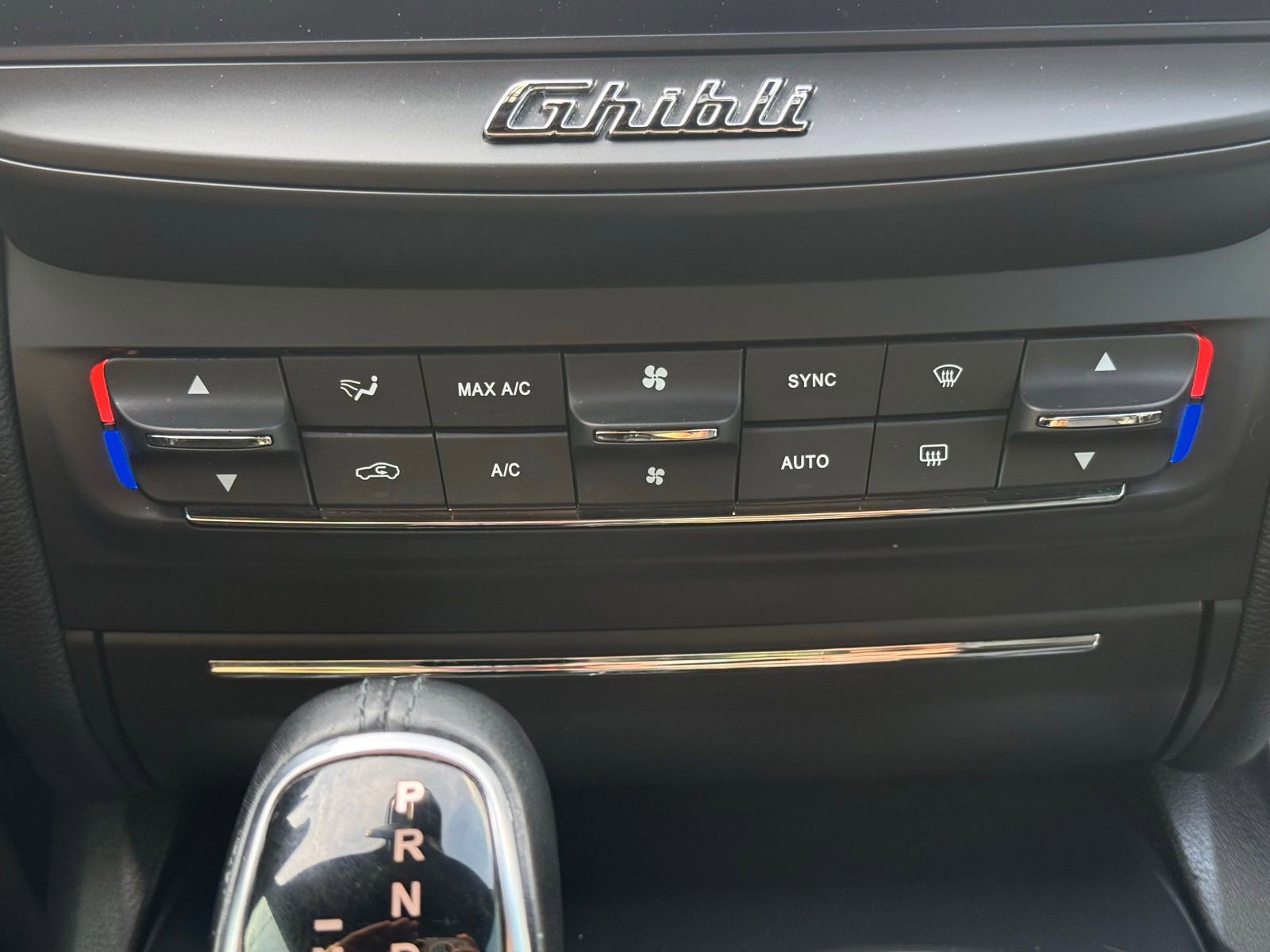 Used 2018 Maserati Ghibli RWD image 25