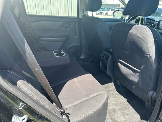 Used 2024 Nissan Rogue S image 34