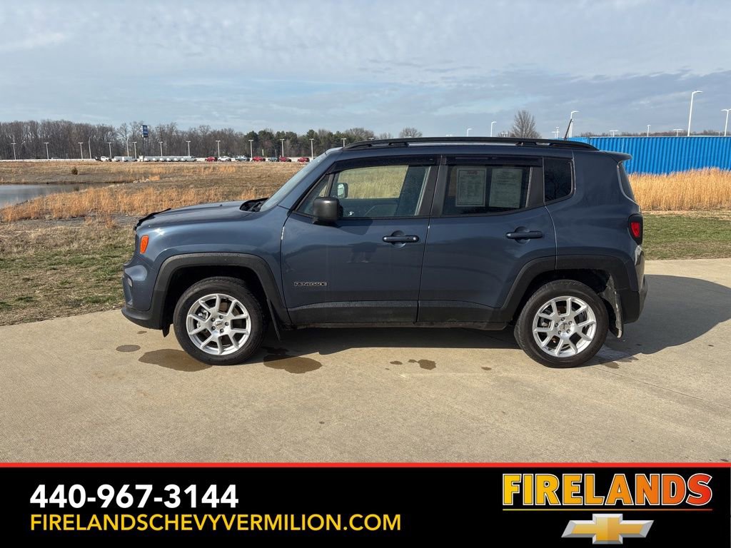 Used 2022 Jeep Renegade Latitude w/ Convenience Group video 3