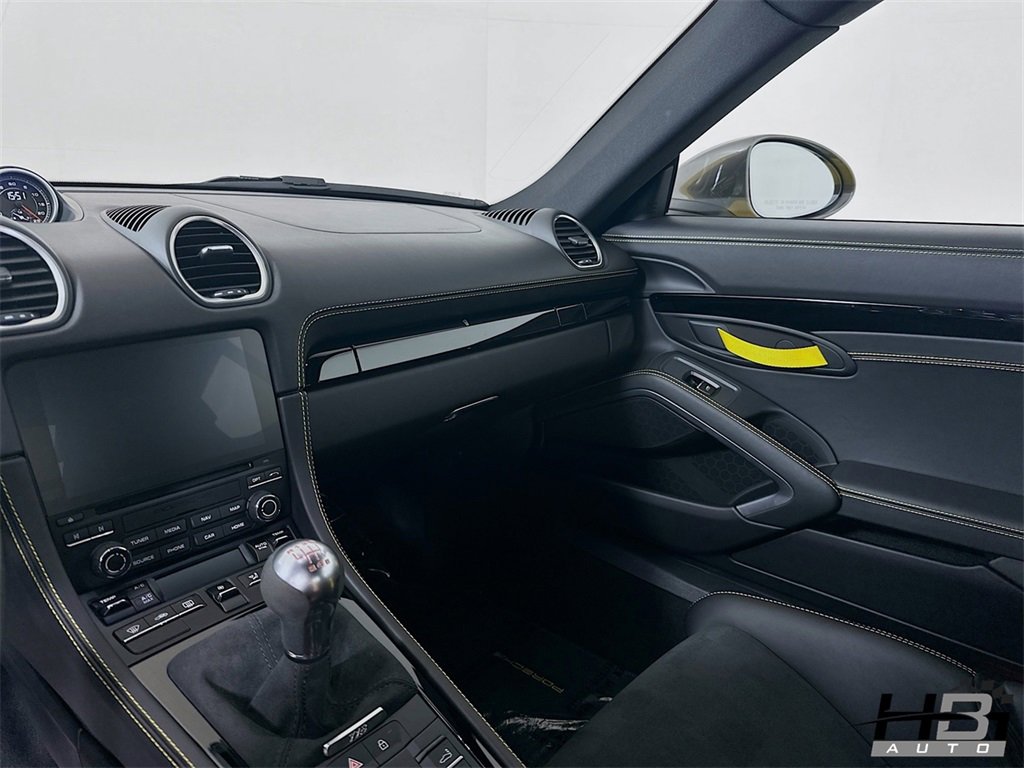 Used 2023 Porsche 718 Cayman image 16