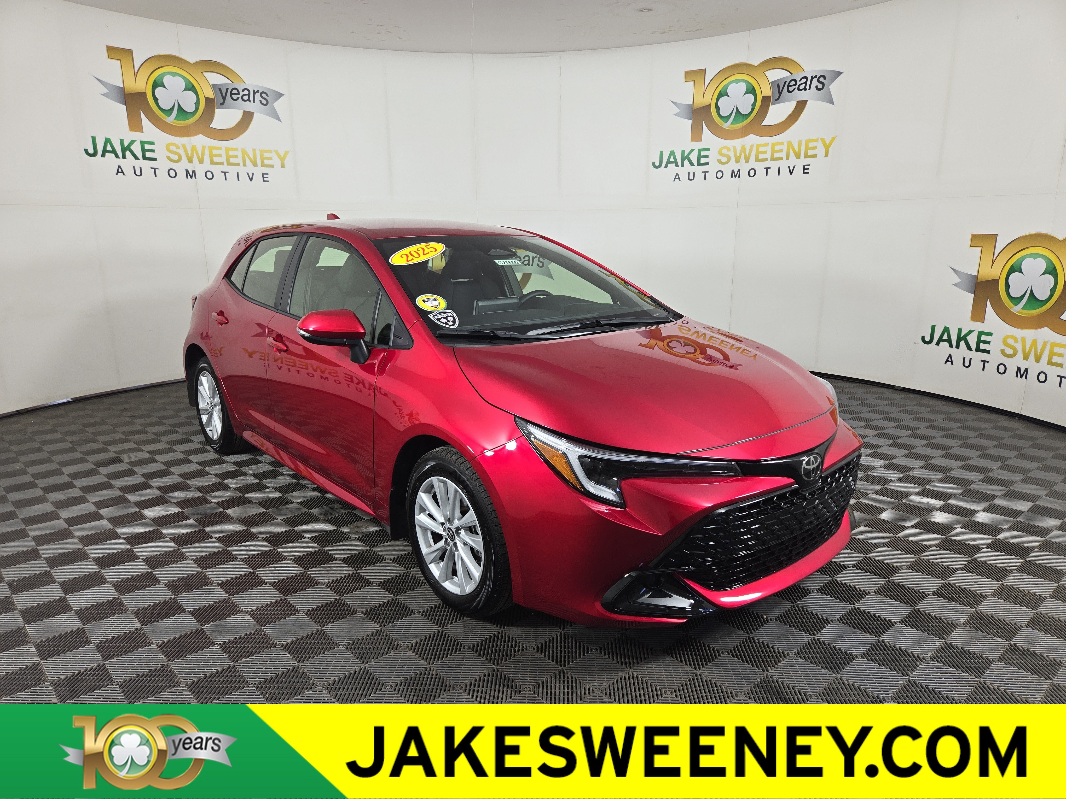 Used 2025 Toyota Corolla SE w/ SE Package FWD video 1