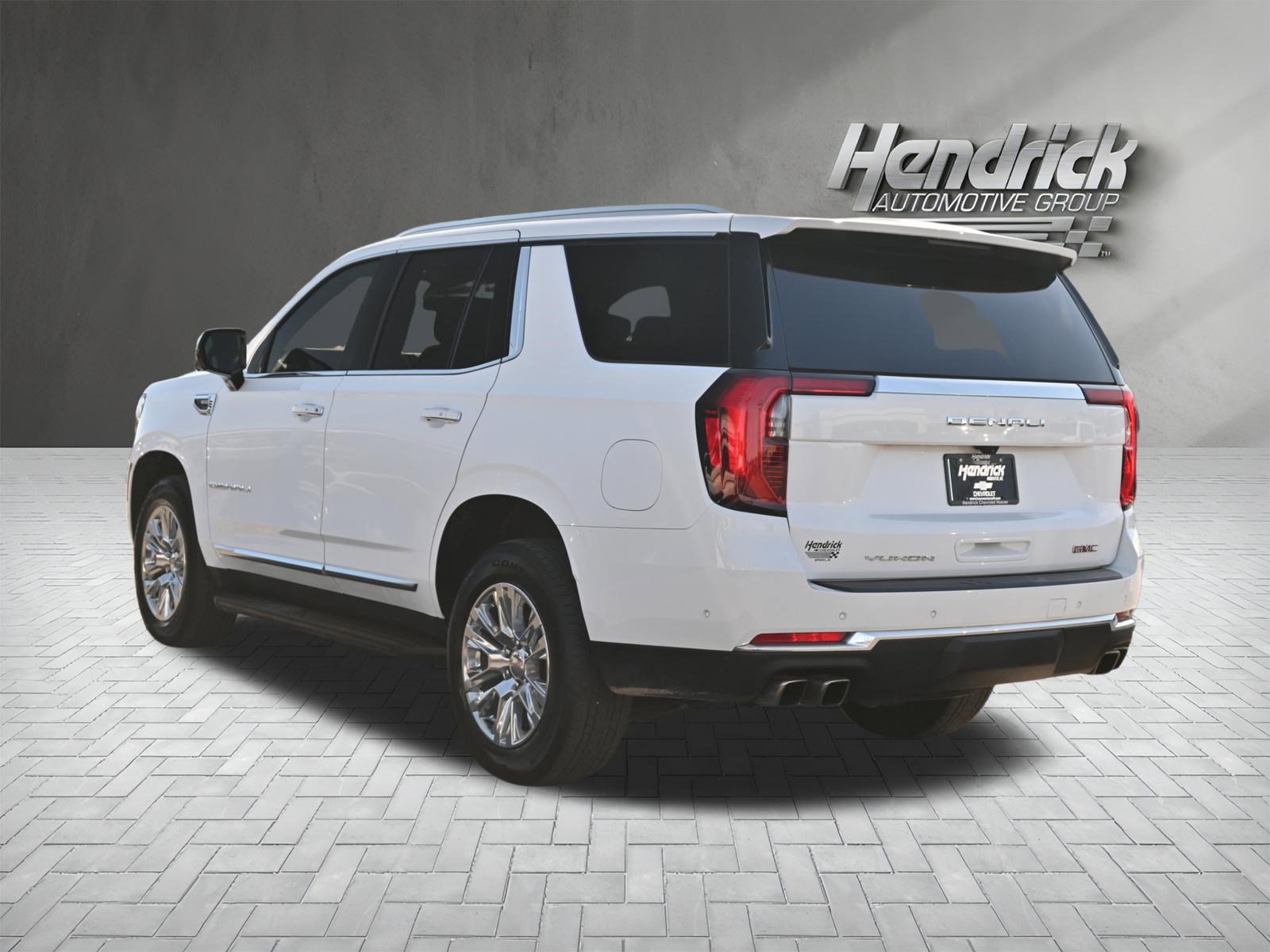 Used 2025 GMC Yukon Denali AWD/4WD image 8