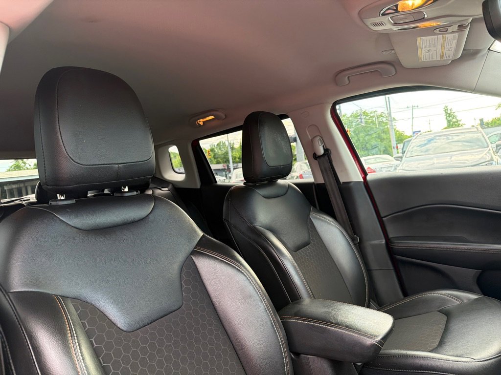 Used 2021 Jeep Compass Latitude w/ Convenience Group AWD/4WD image 33
